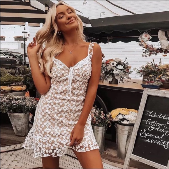 Ivory Cream Wildflower Flutter Overlay Dress - Picture 3 of 12